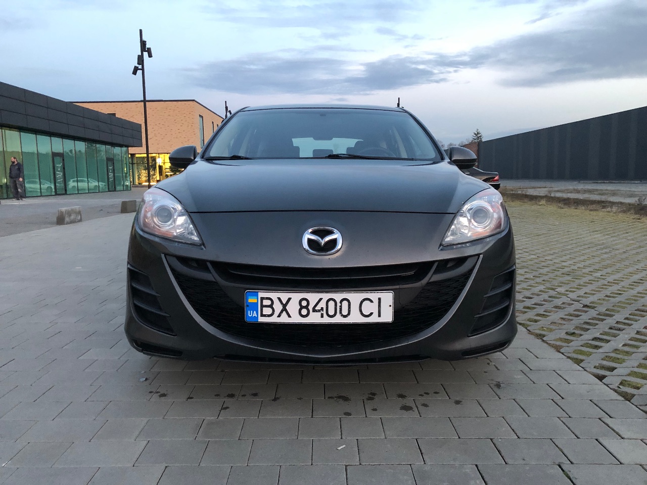 Mazda 3 - фото 2