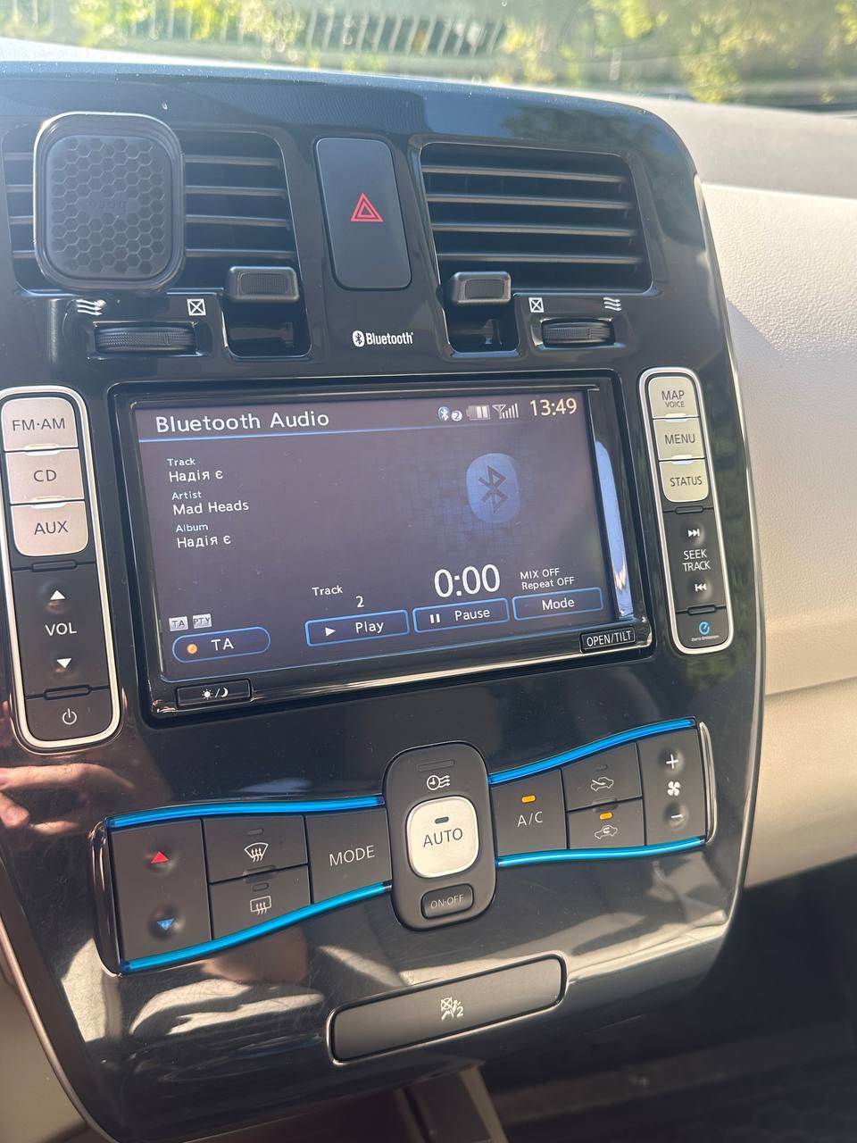 Nissan Leaf - фото 8