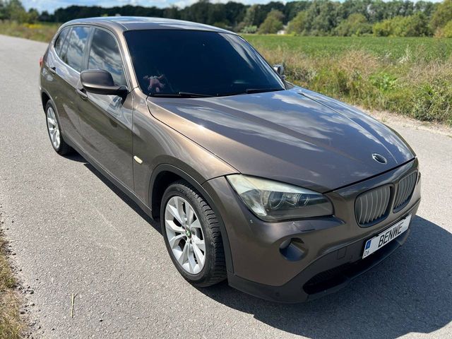 BMW X1 - зображення 1