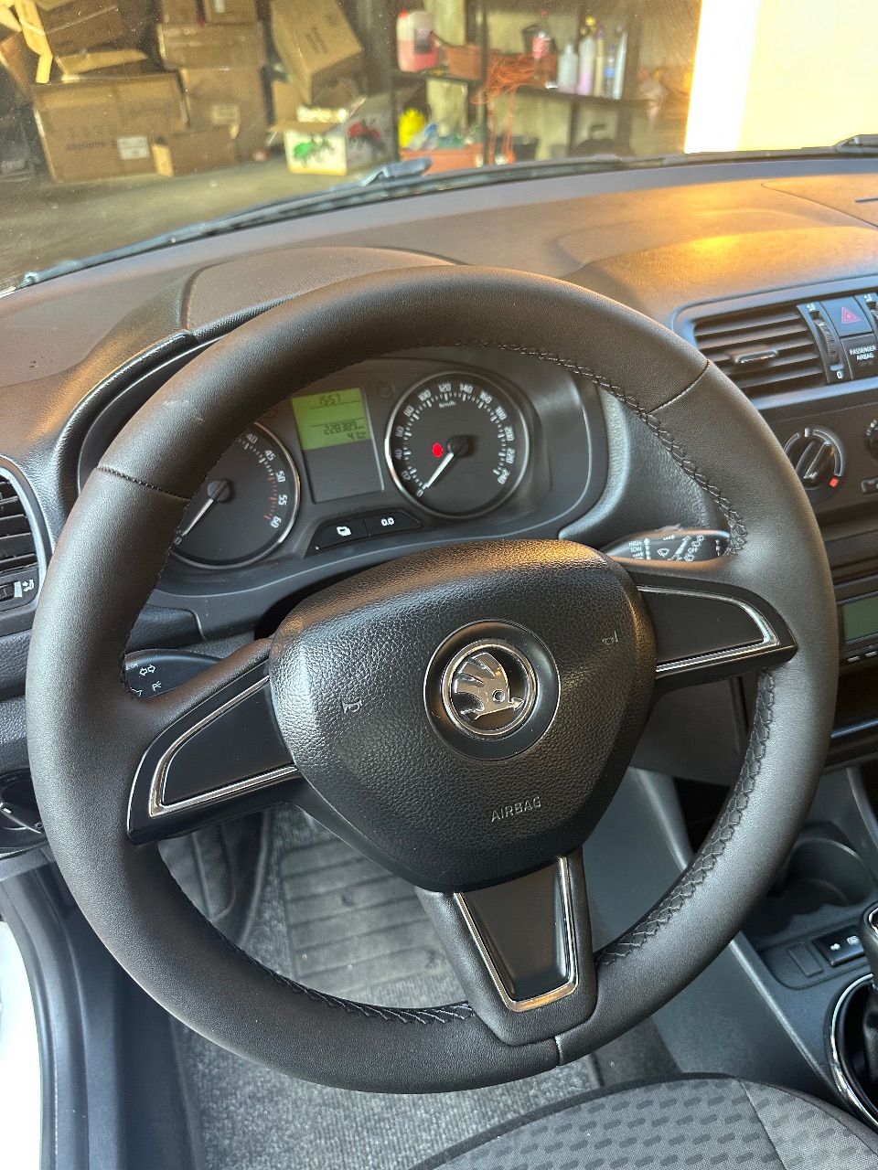 Skoda Fabia - фото 9