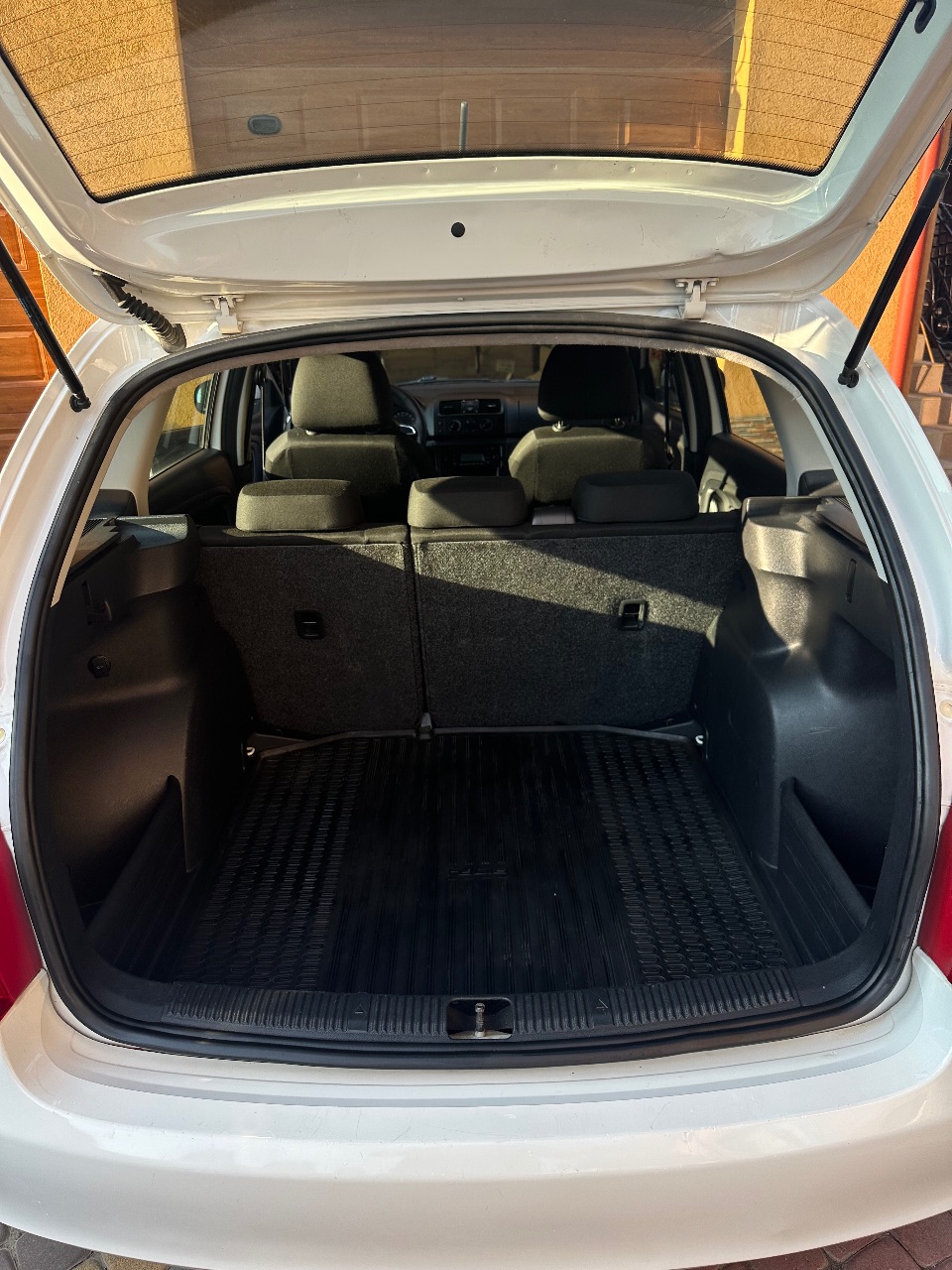 Skoda Fabia - фото 8