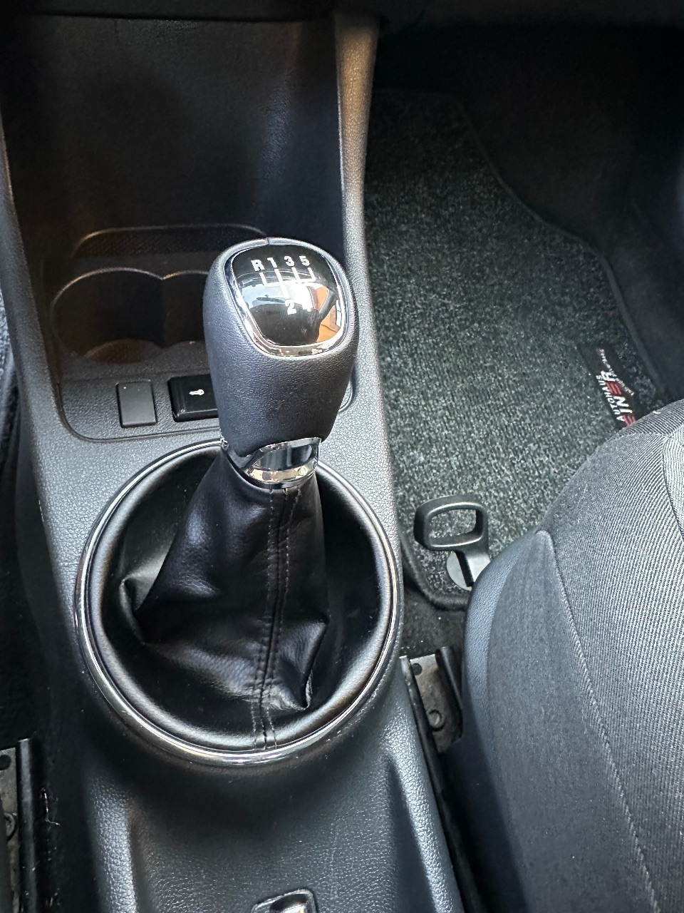 Skoda Fabia - фото 16