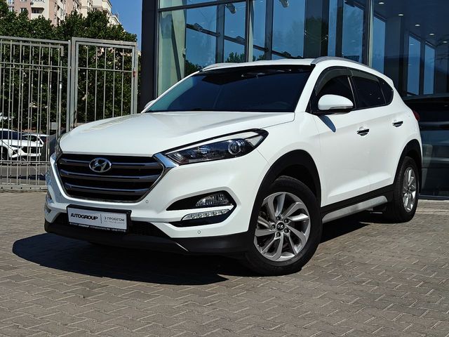 Hyundai Tucson - фото 1