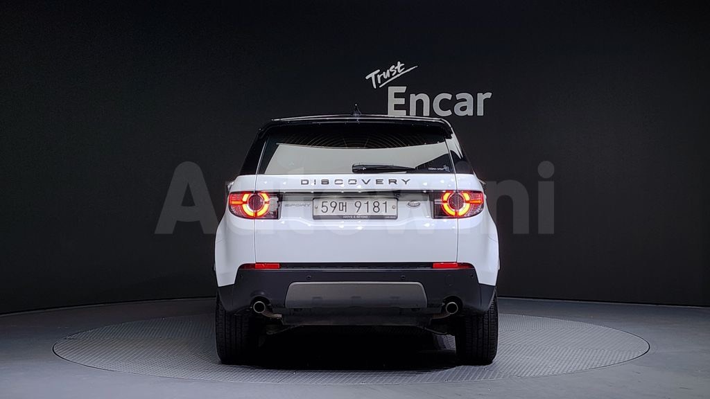 Land Rover Discovery Sport - фото 4
