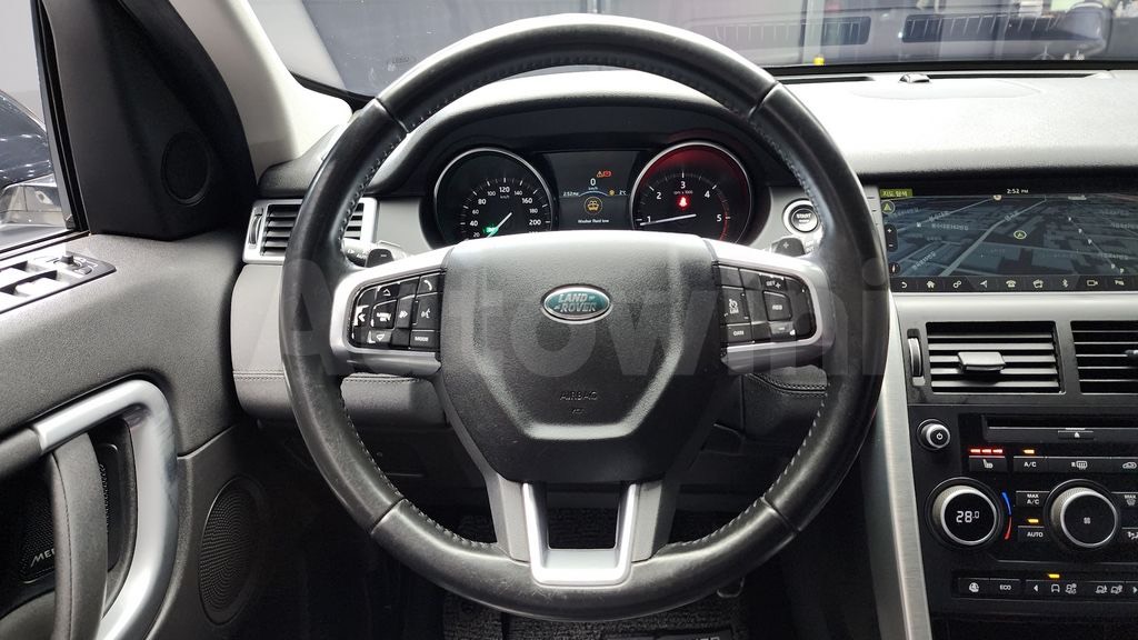 Land Rover Discovery Sport - фото 11