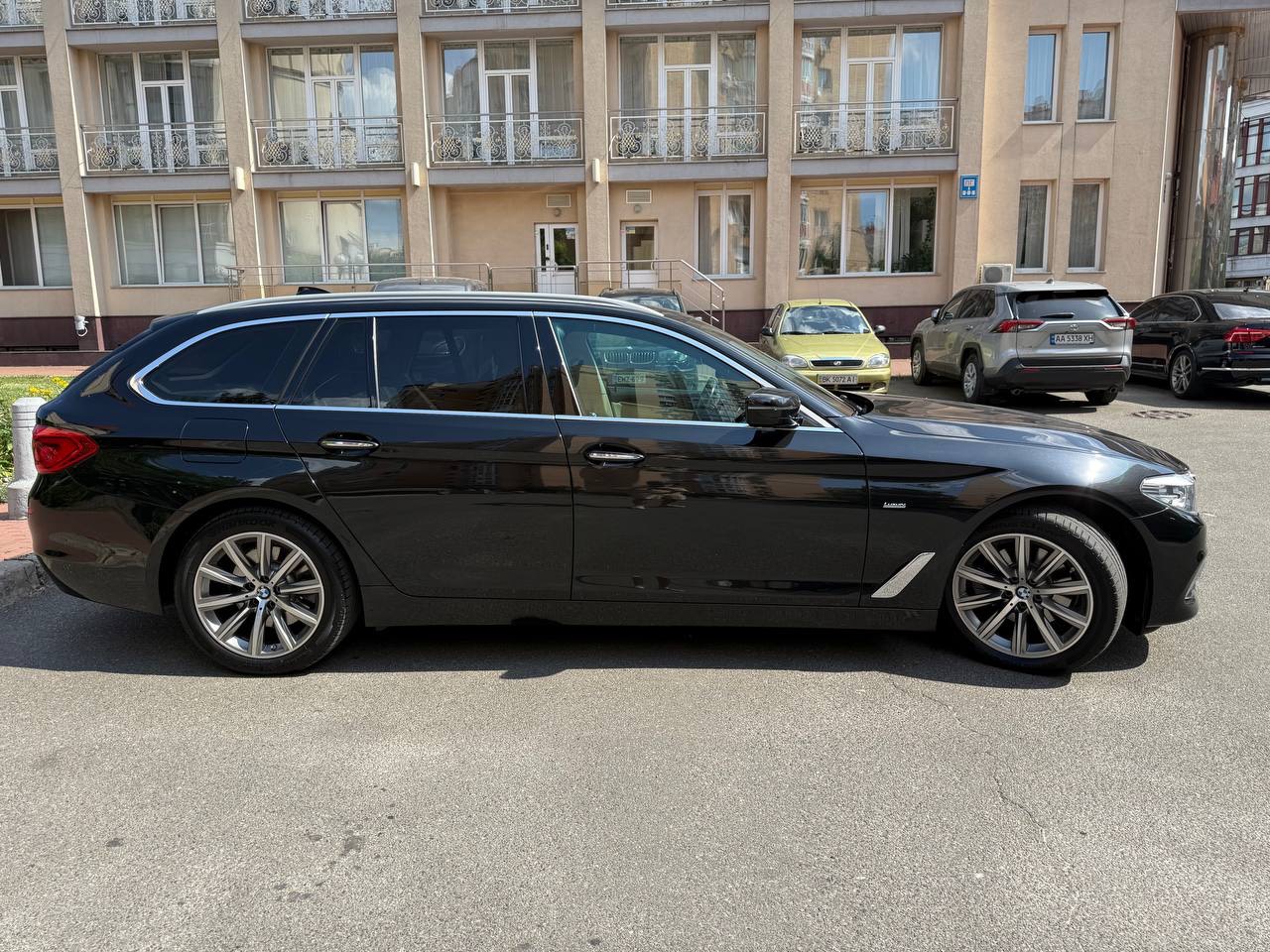 BMW 5 серії - фото 8