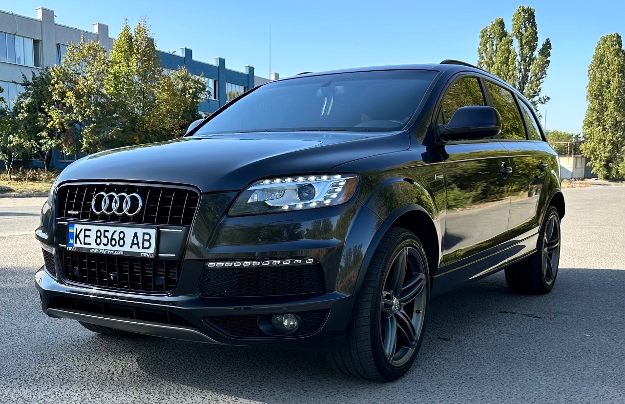 Audi Q7 - фото 3