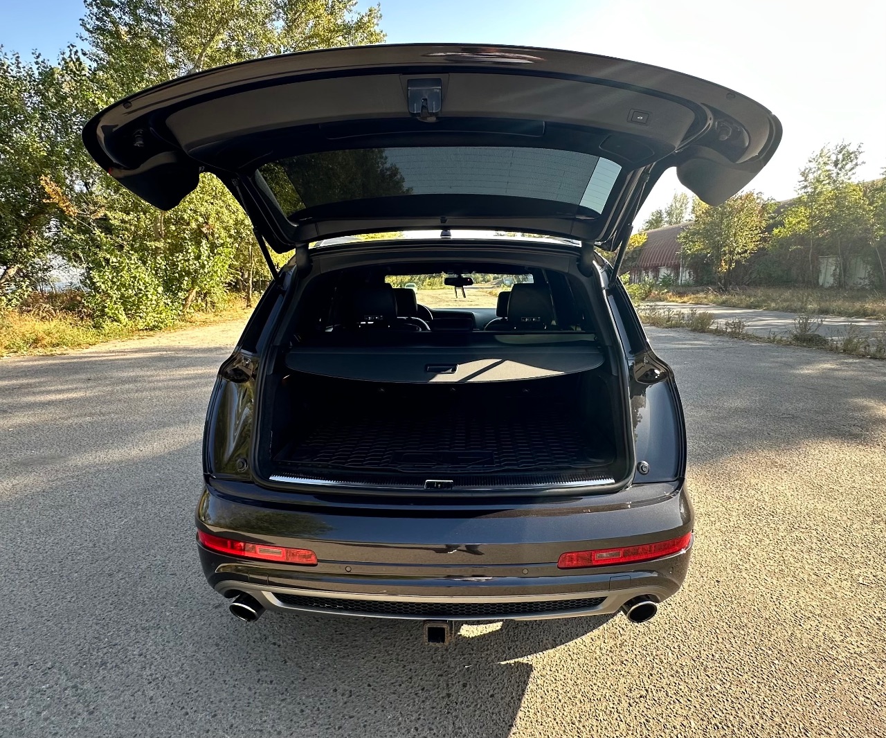 Audi Q7 - фото 27