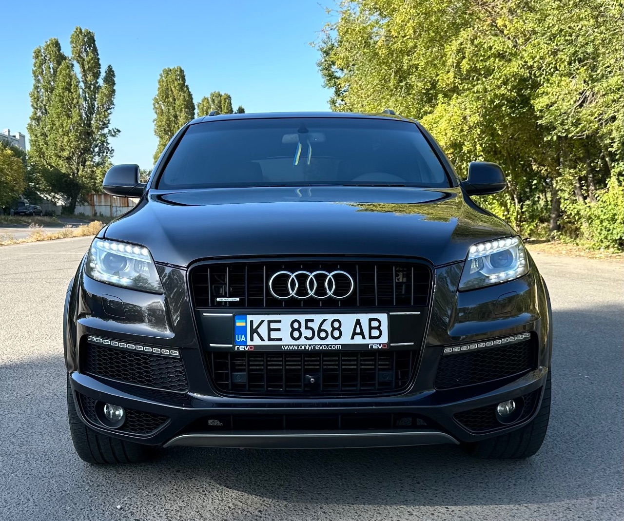 Audi Q7 - фото 10