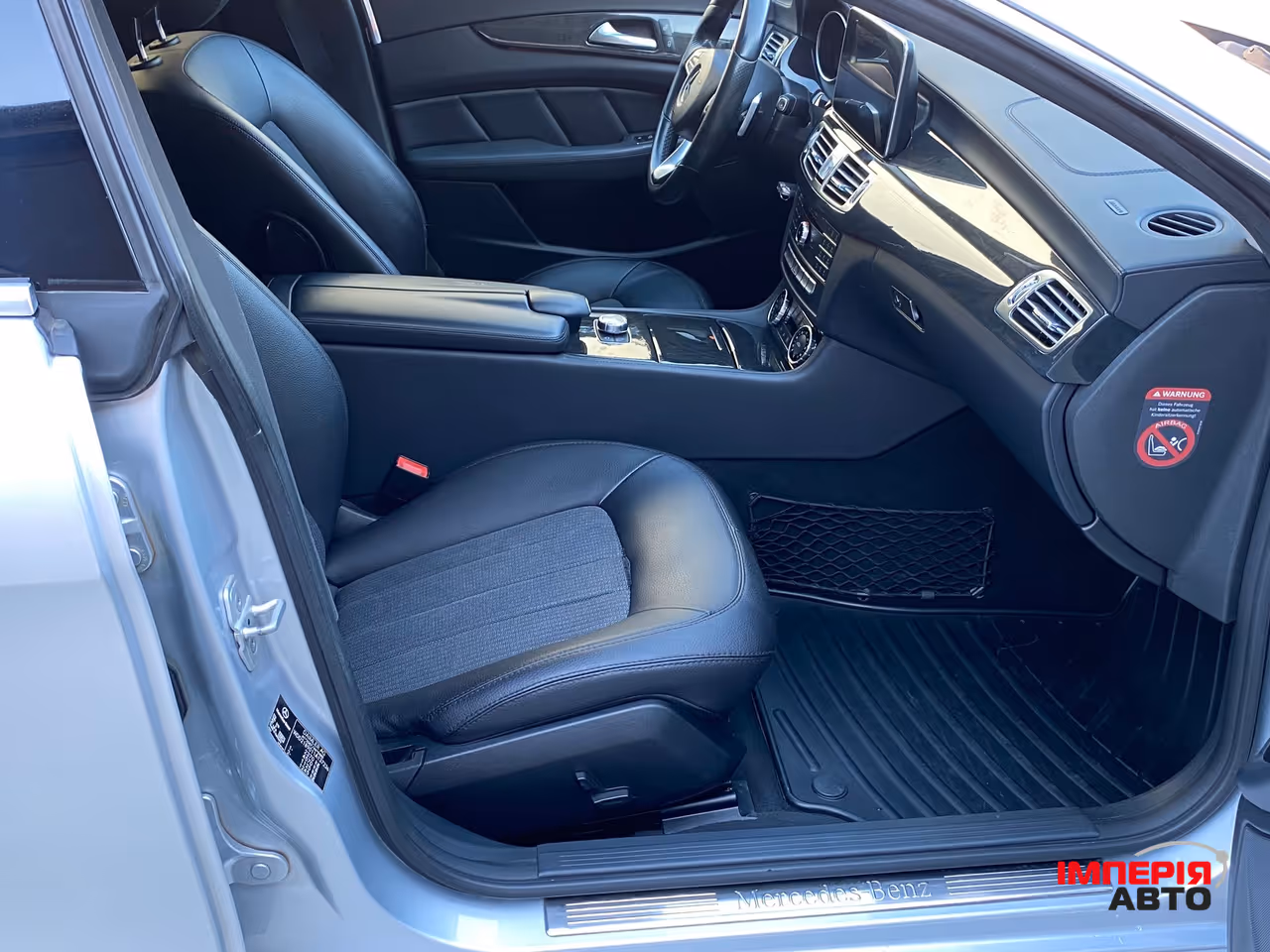 Mercedes-Benz CLS - фото 25