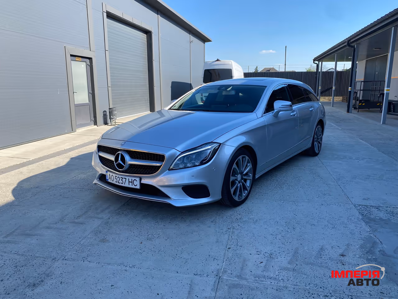 Mercedes-Benz CLS - фото 1