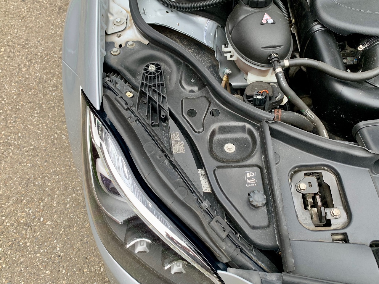 Mercedes-Benz CLS - фото 35