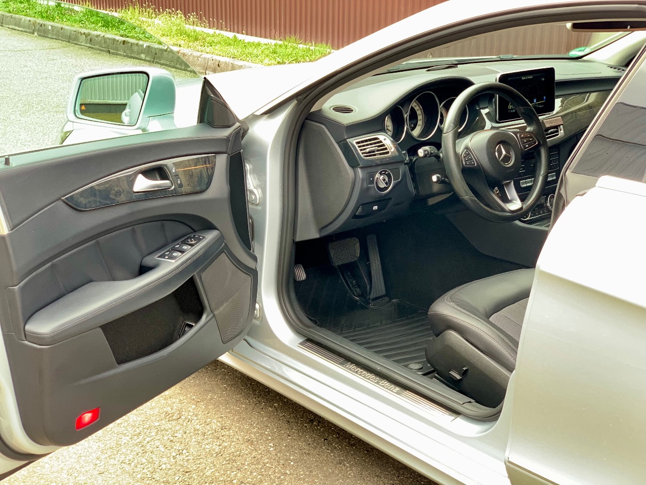 Mercedes-Benz CLS - фото 15