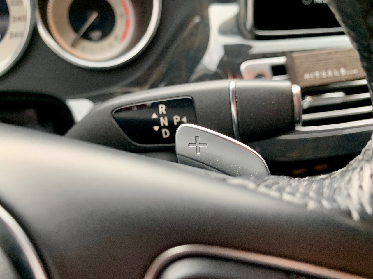 Mercedes-Benz CLS - фото 25