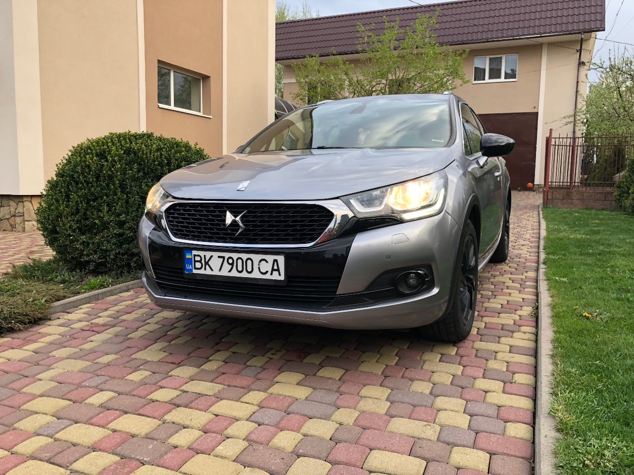 DS 4 - зображення 1