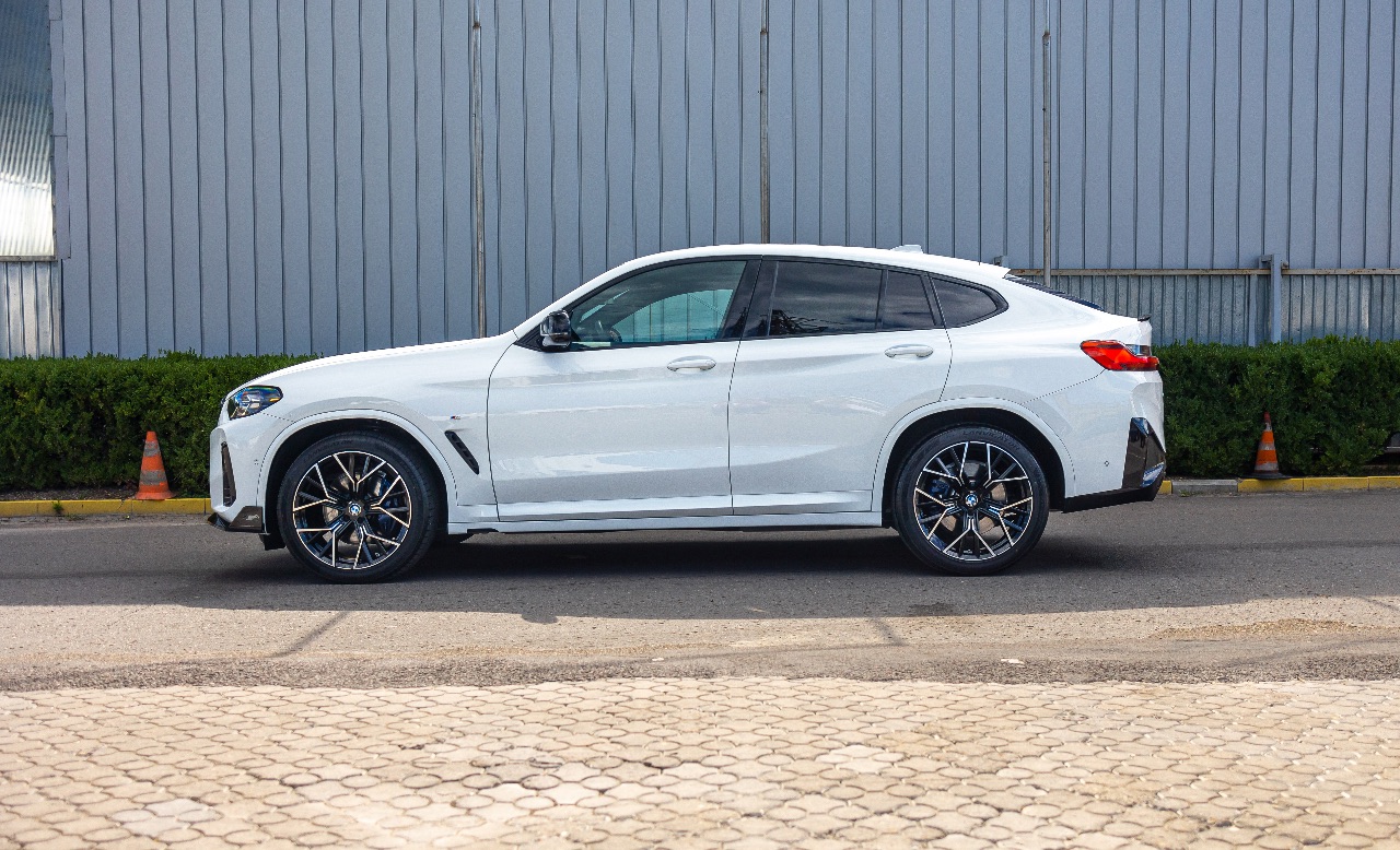 BMW X4 - фото 6