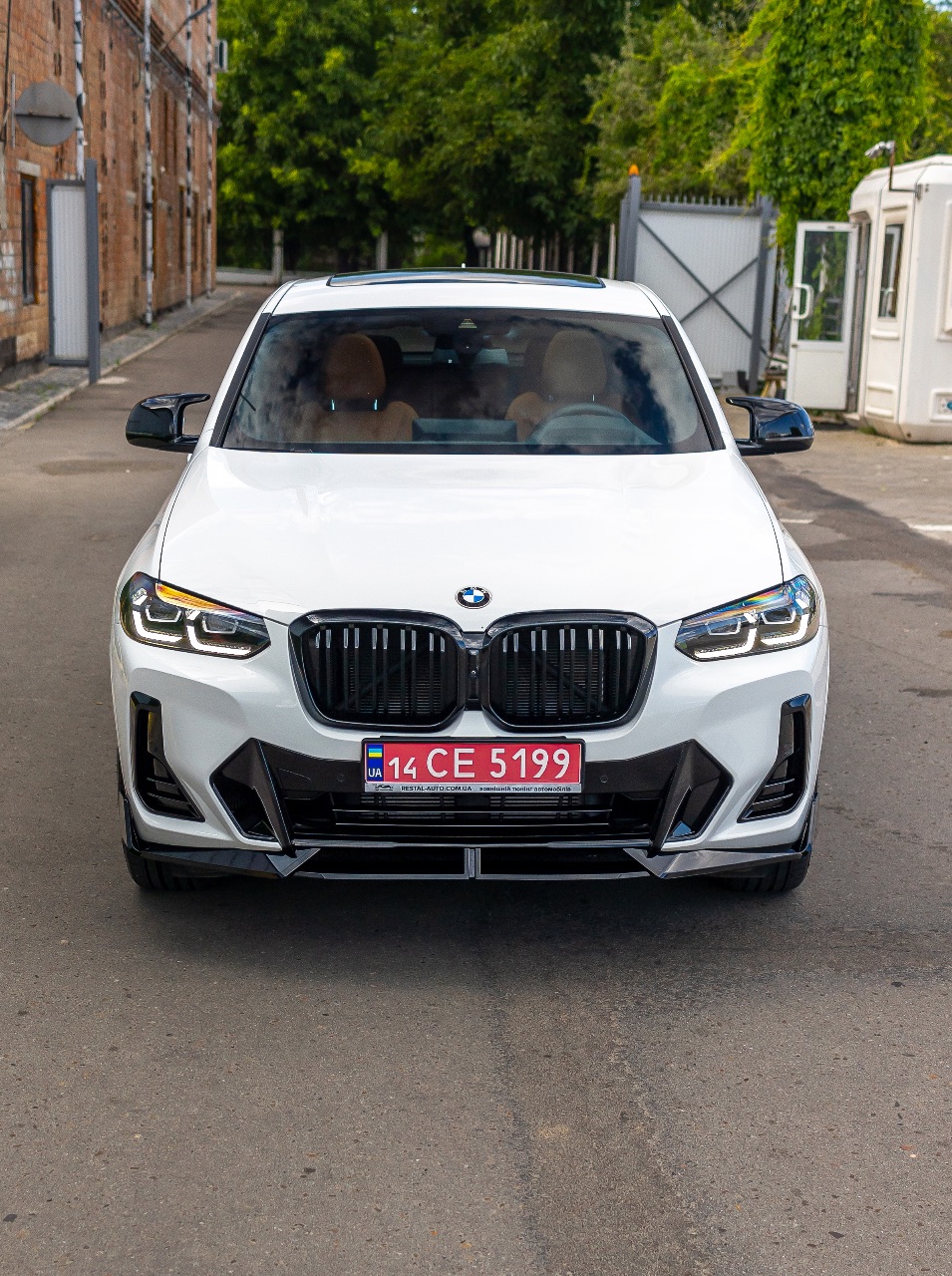 BMW X4 - фото 1