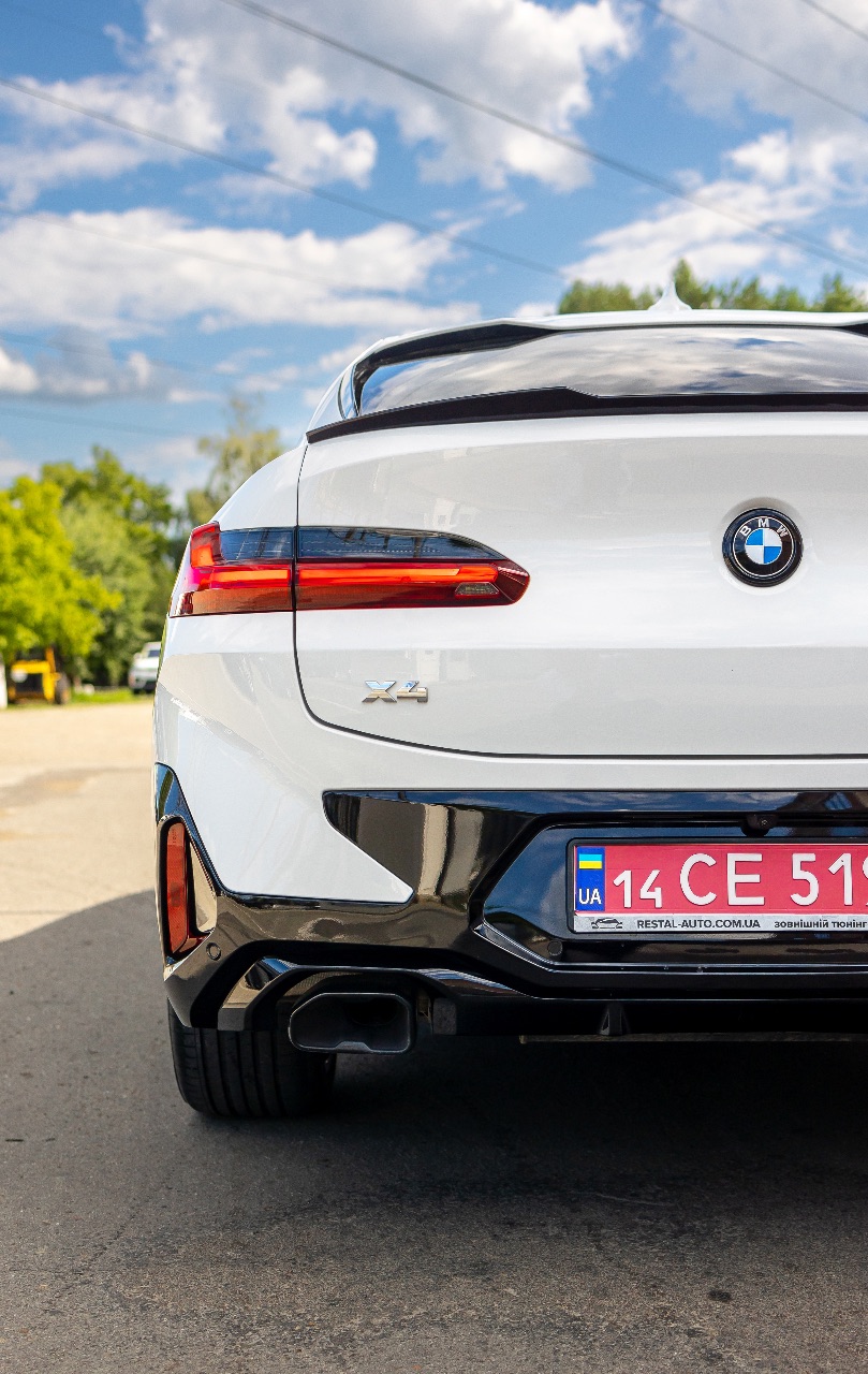 BMW X4 - фото 7