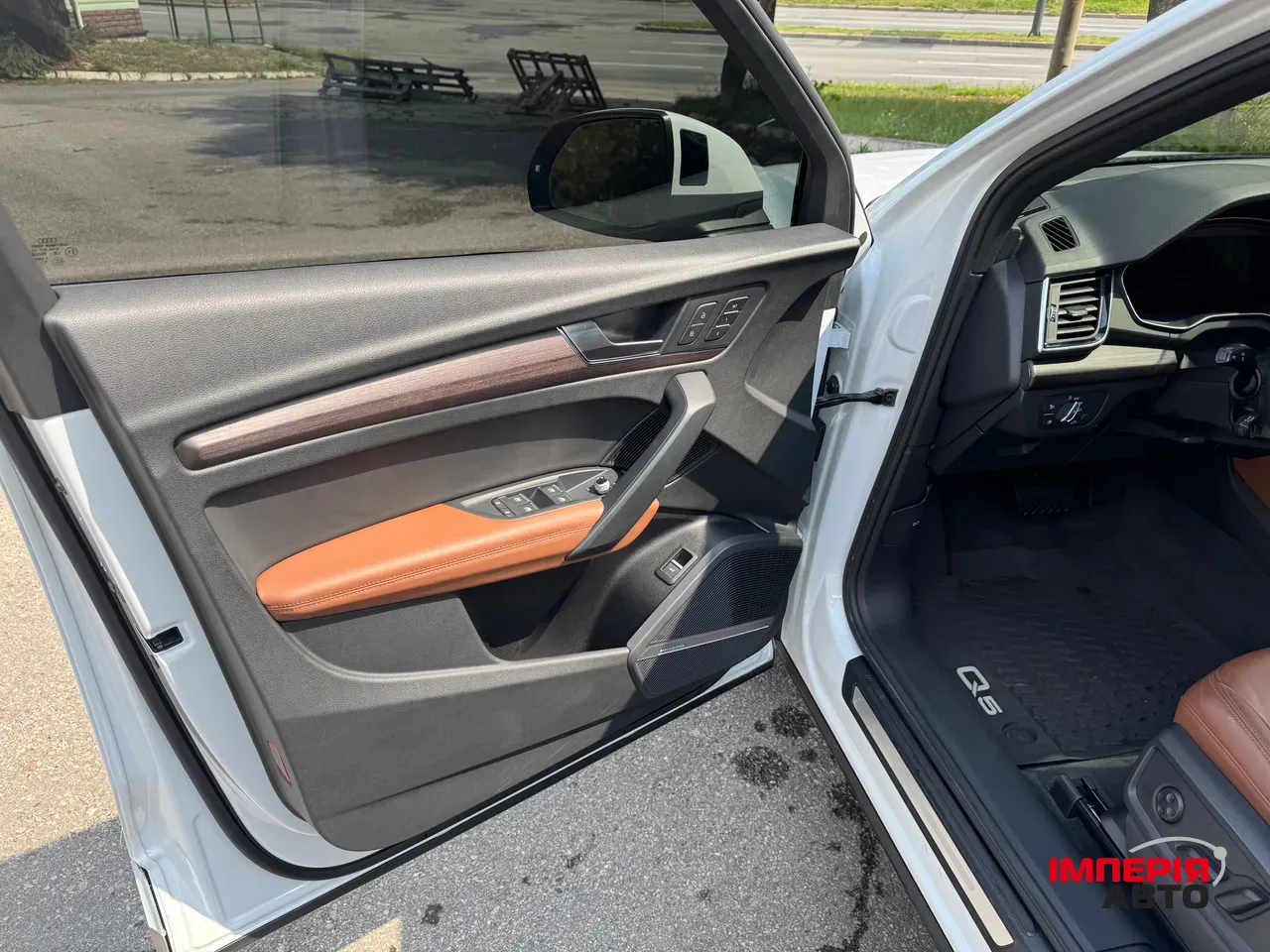 Audi Q5 - фото 18