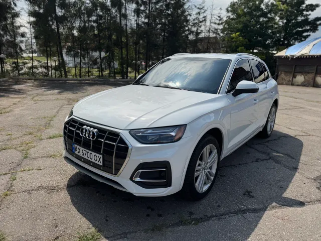 Audi Q5 - фото 1