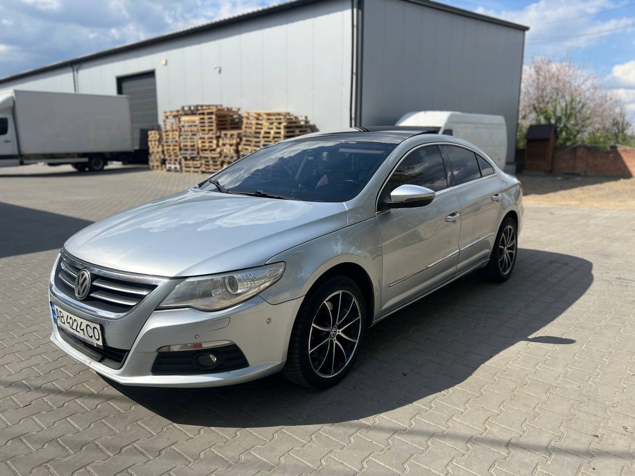 Volkswagen Passat CC - фото 10