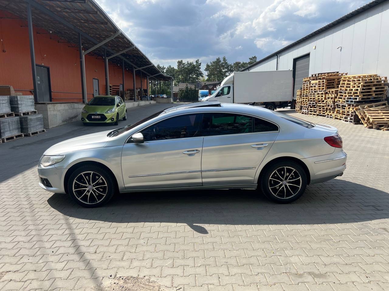 Volkswagen Passat CC - фото 7