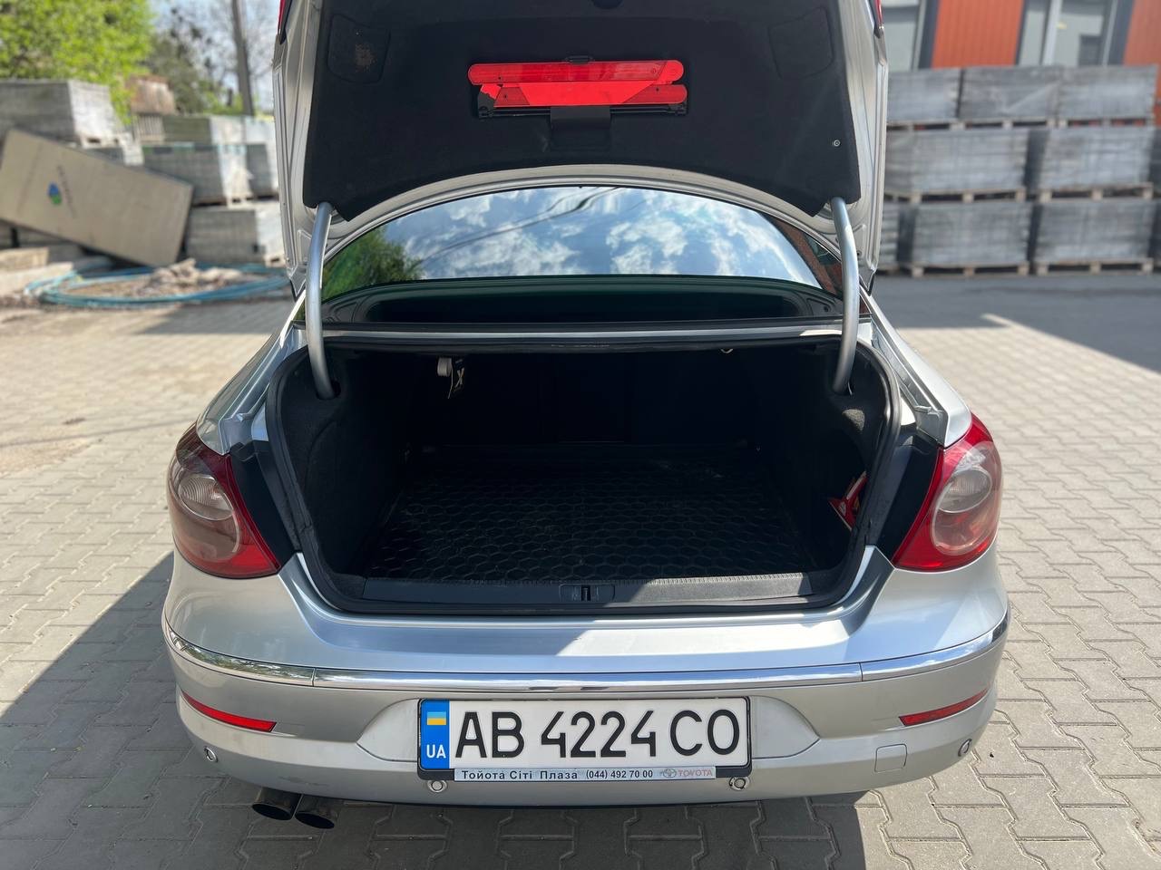 Volkswagen Passat CC - фото 14