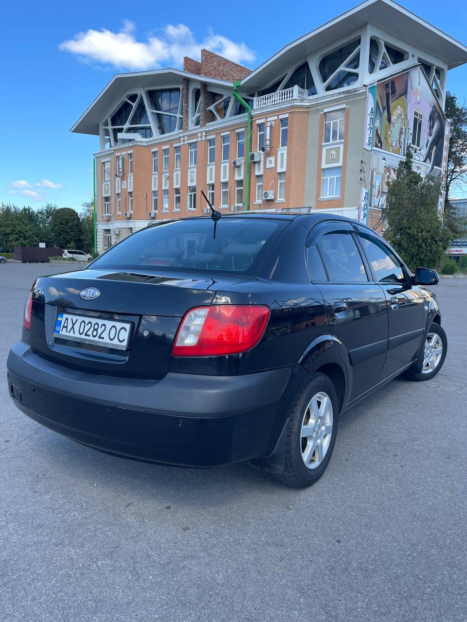 Kia Rio - фото 5