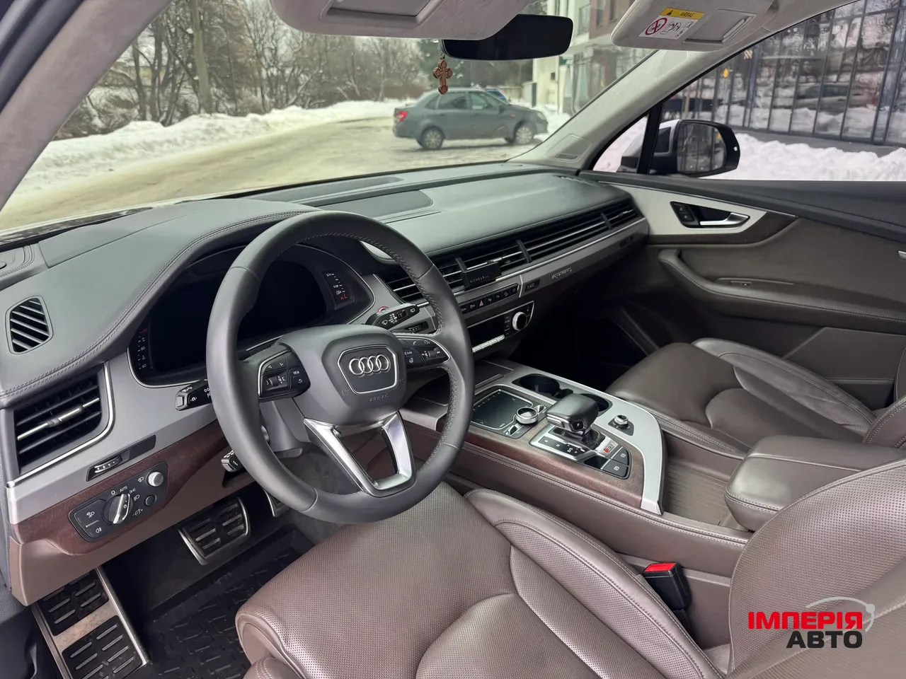 Audi SQ7 - фото 28