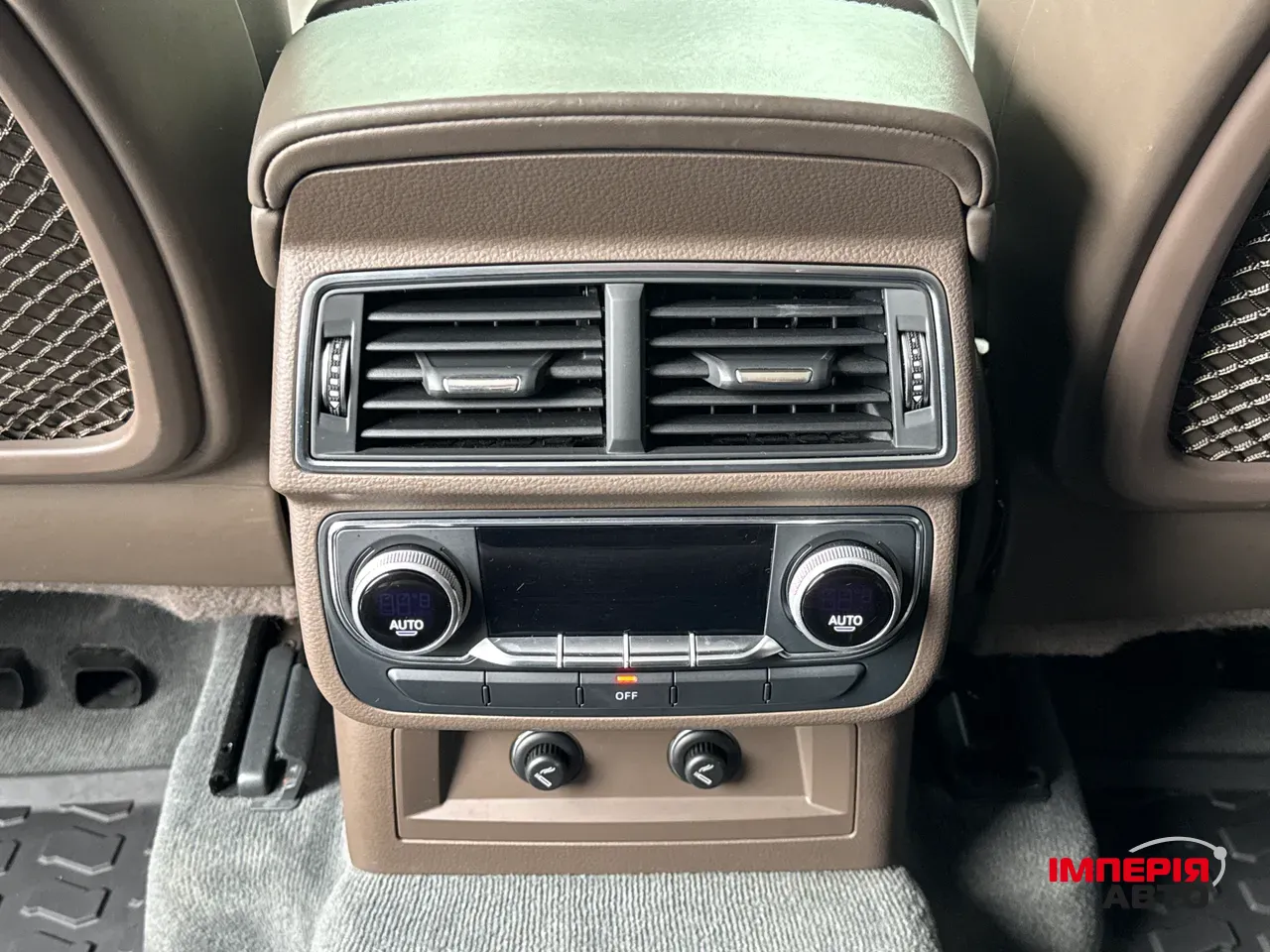 Audi SQ7 - фото 39