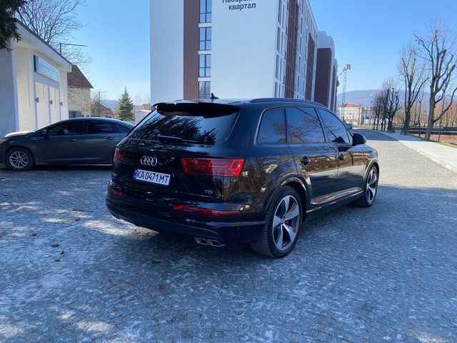 Audi SQ7 - фото 5