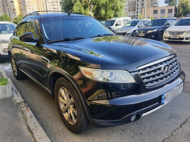 Infiniti FX - фото 2