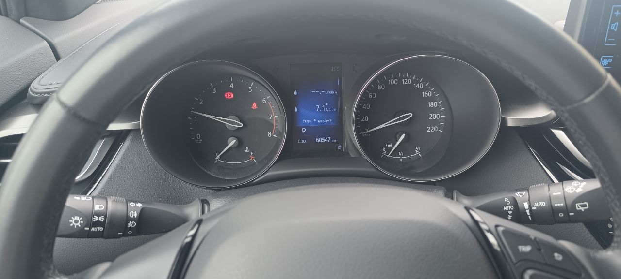 Toyota C-HR - фото 5