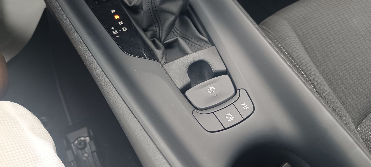 Toyota C-HR - фото 6