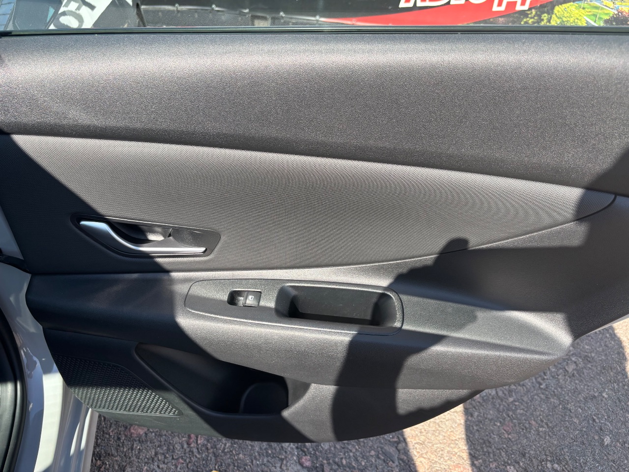 Hyundai Elantra - фото 12