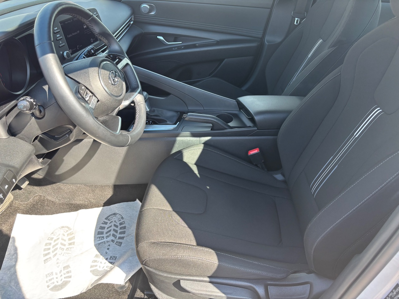 Hyundai Elantra - фото 9