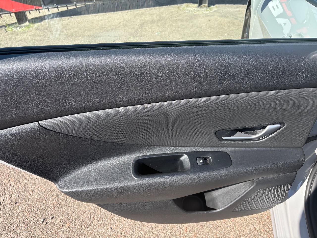 Hyundai Elantra - фото 10