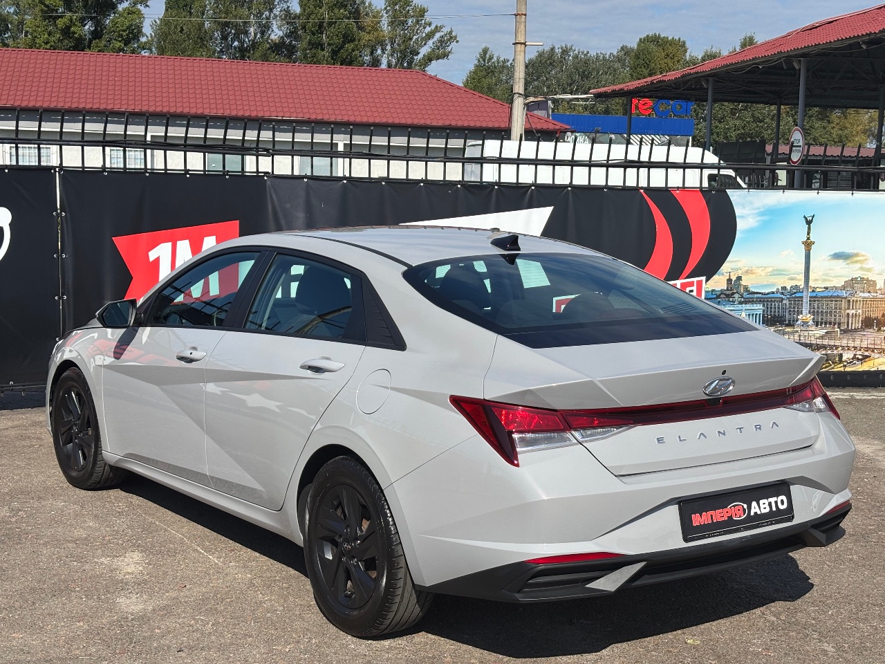 Hyundai Elantra - фото 6