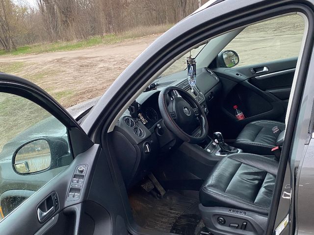 Volkswagen Tiguan - фото 5