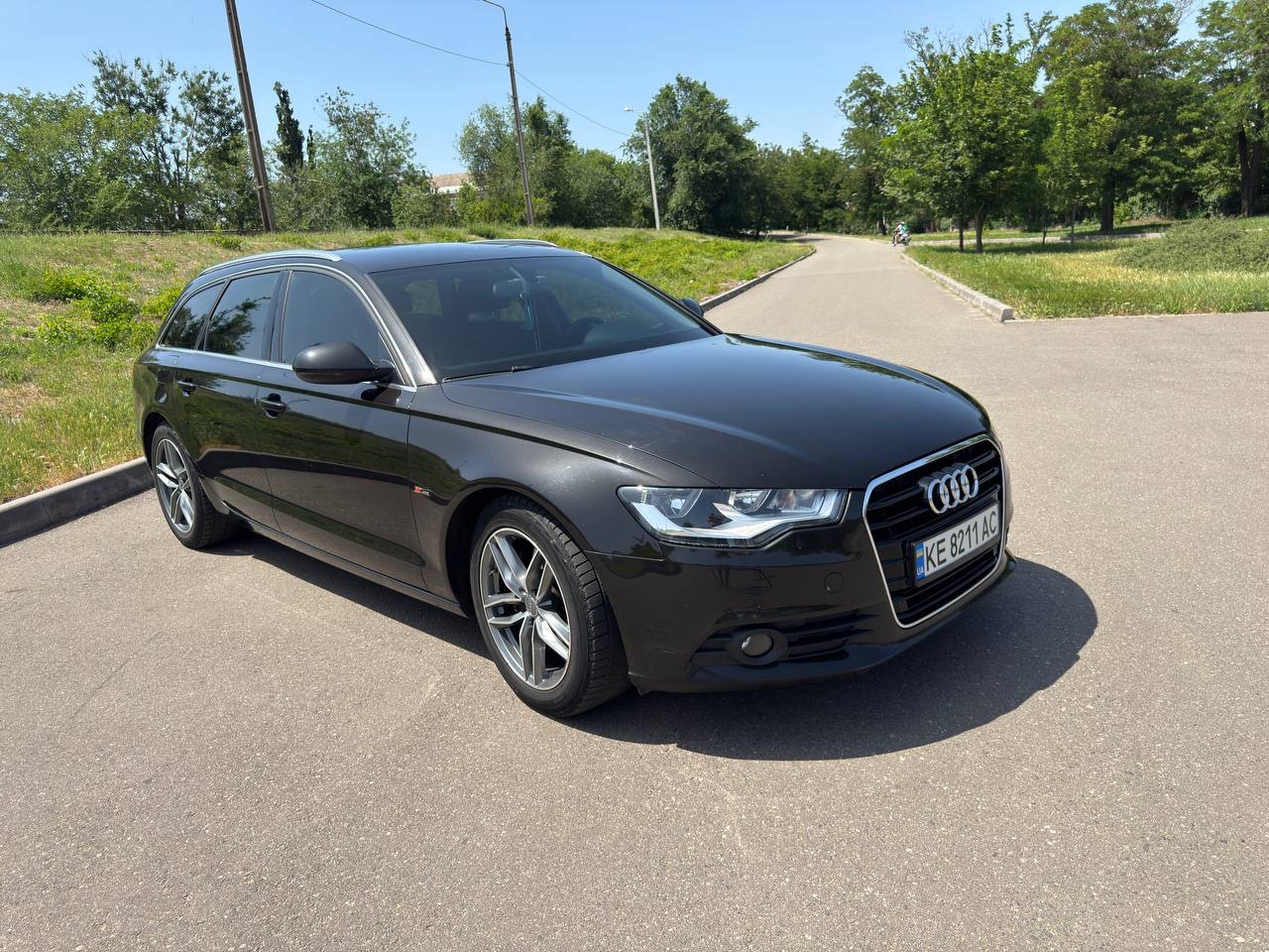 Audi A6 - фото 1