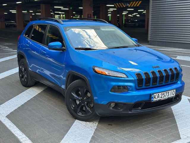 Jeep Cherokee - фото 1