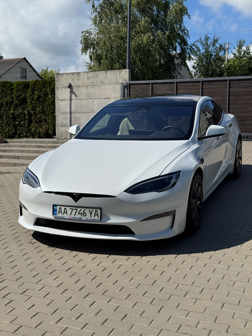 Tesla Model S - фото 2
