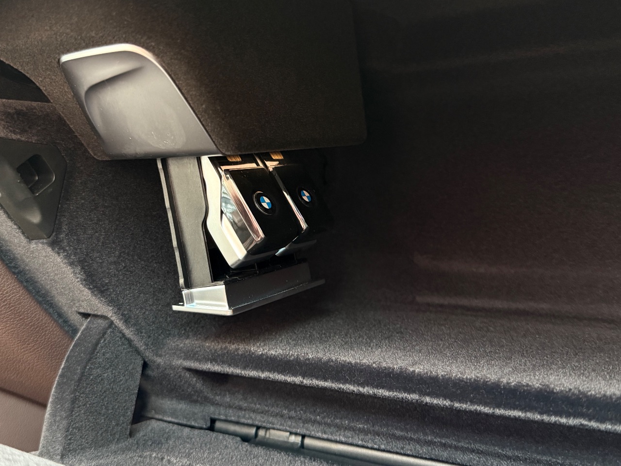 BMW 7 серії - фото 21