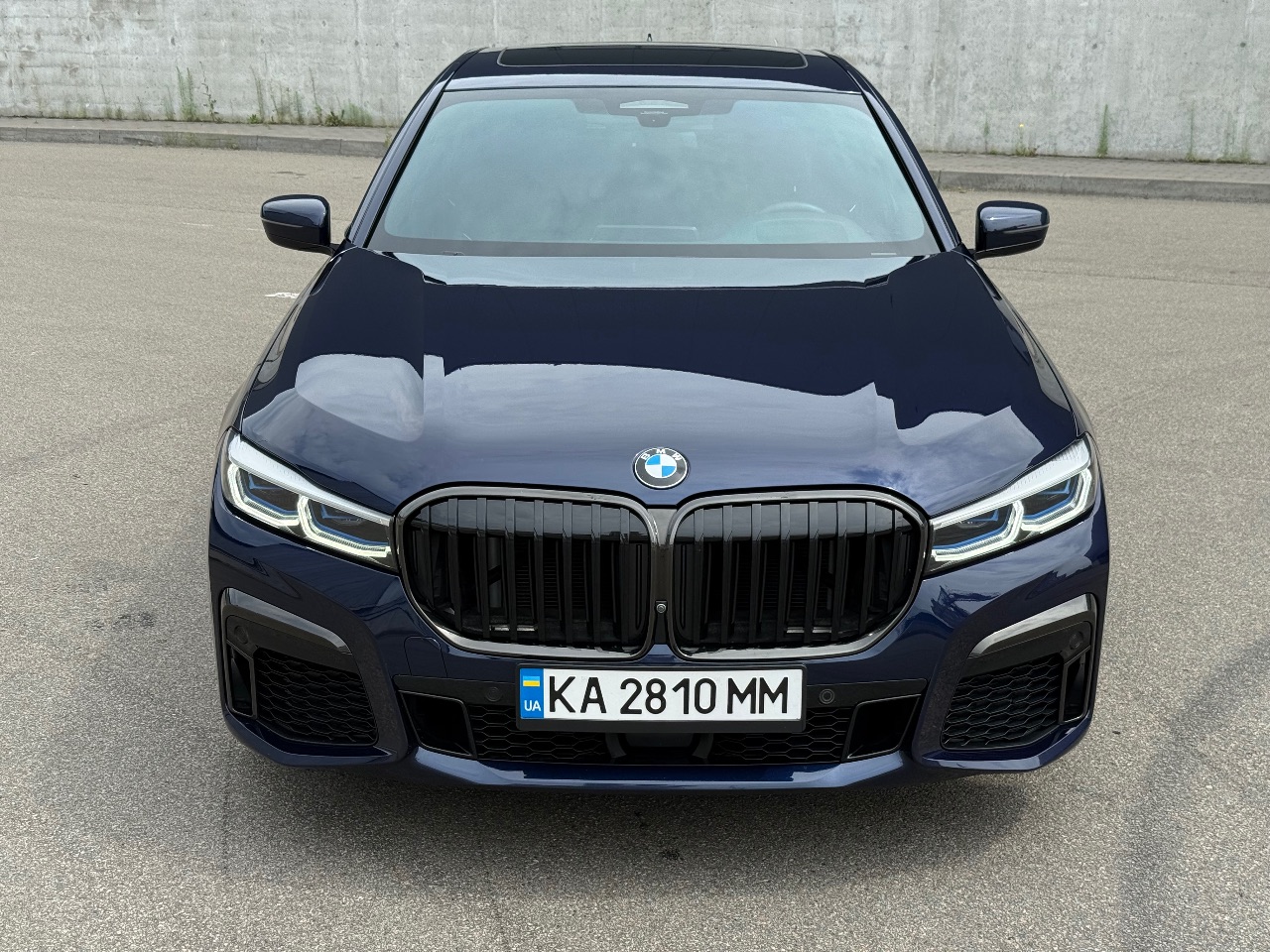 BMW 7 серії - фото 1