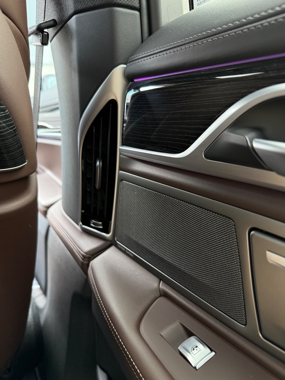 BMW 7 серії - фото 19