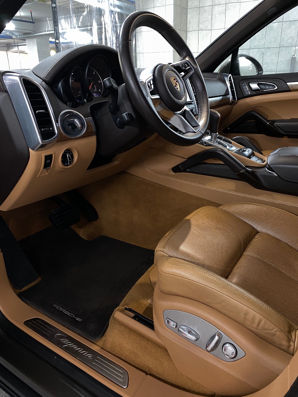 Porsche Cayenne - фото 4