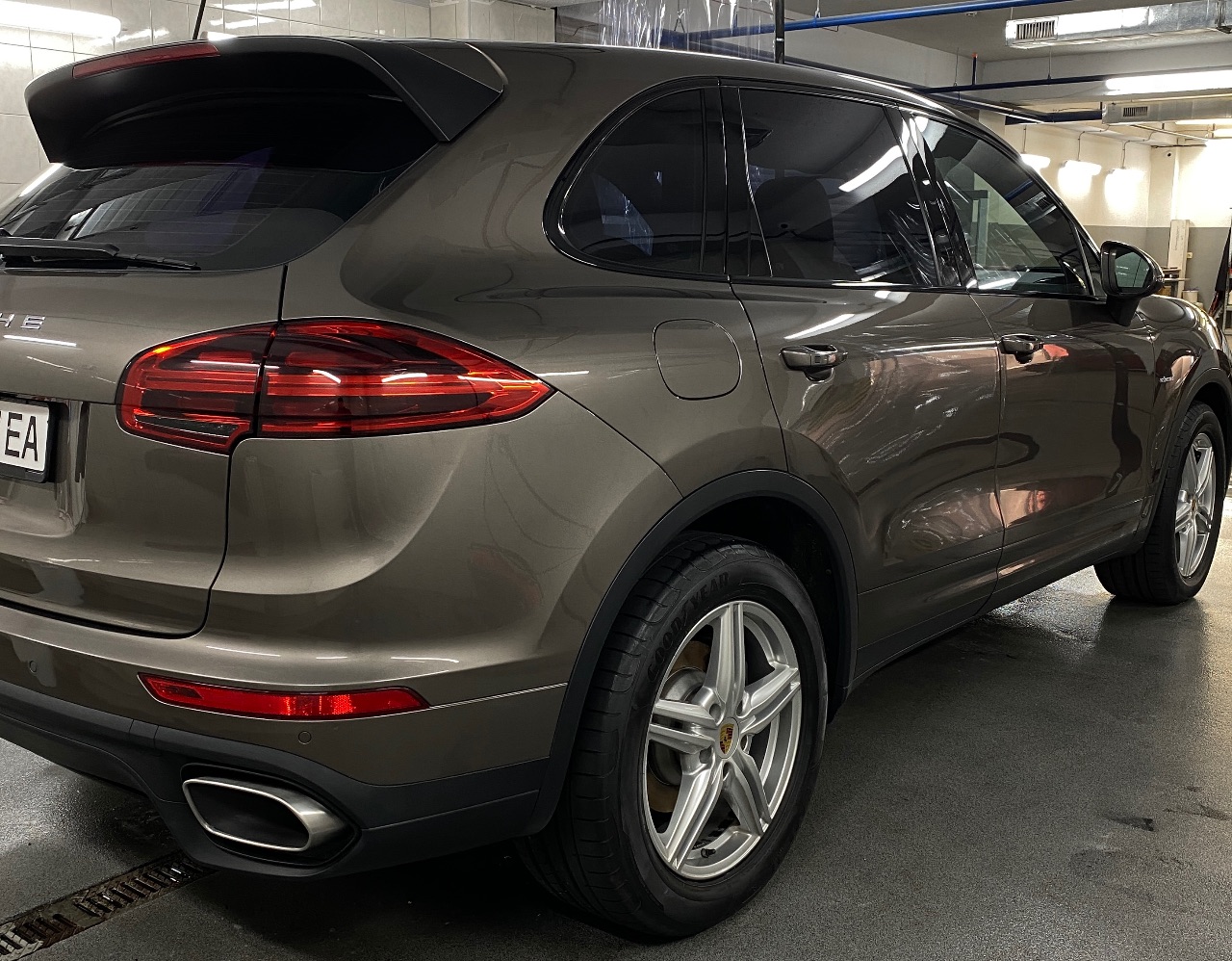 Porsche Cayenne - фото 2