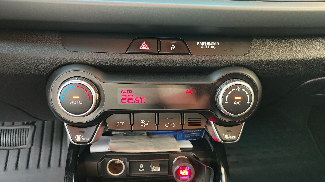 Kia Rio - фото 12