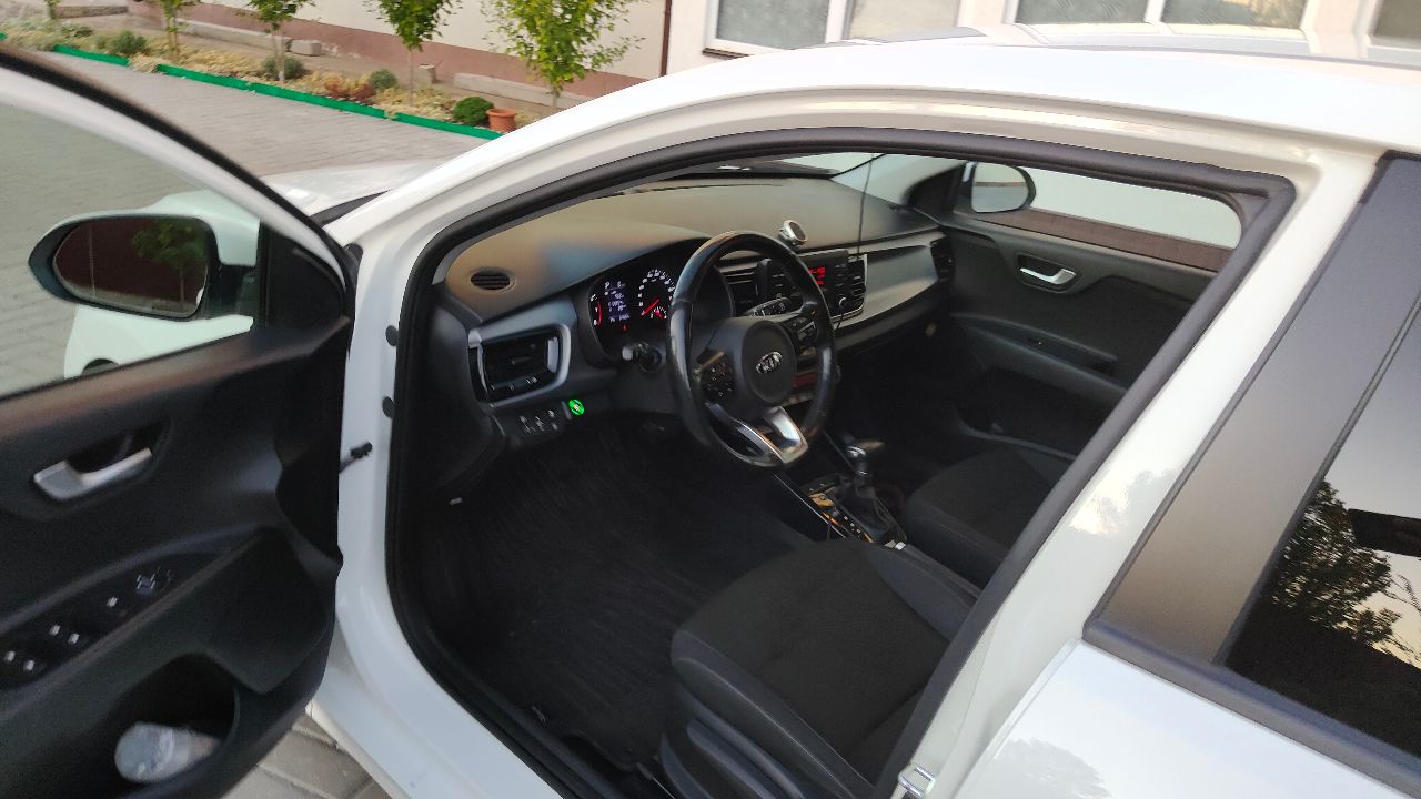 Kia Rio - фото 16