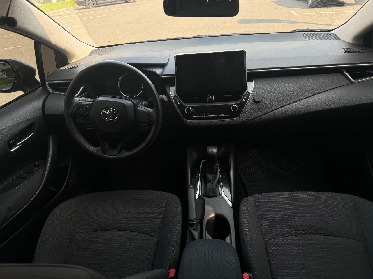 Toyota Corolla - фото 2